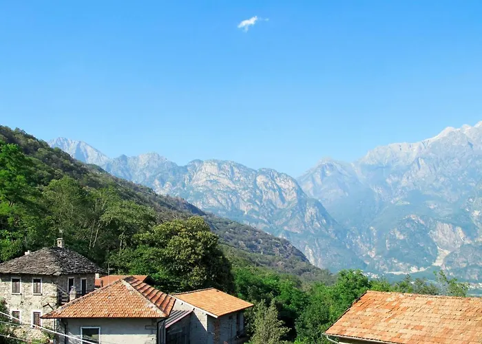 Raviscioni Albino By Interhome Albonico